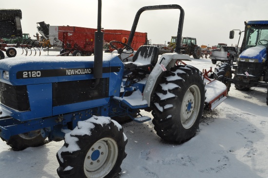 NH 2120 w/2030hrs, 4wd, 12spd, 1 remote, 540 pto, 3pt, 14.9-26 rubber