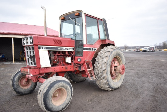 IH 1586 w/8265 hrs, 3 remotes, 540/1000 pto, wheel weights, 20.8R38 rubber