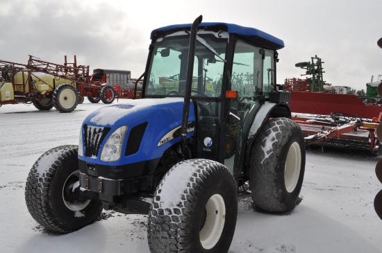 NH TN60 tractor w/ 3209hrs, 4wd, 1 remote, 540pto, cab w/ ac/heat, turf tires, 16-16spd