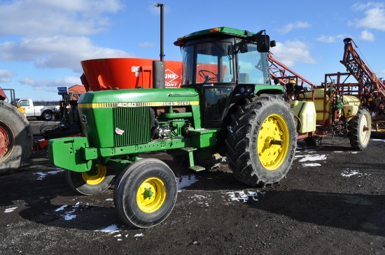 JD 4040 w/ 11460hrs, 2wd, quad range, 2 remotes, 540pto, 3pt, 18.4R38 rear Radials (1400hrs on engin