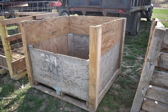 4'x4' wooden crate