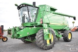 JD 9560 combine