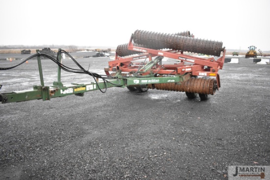 Brillion 31' X-fold packer