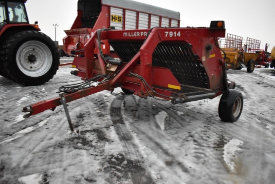 Miller Pro 7914 hay merger