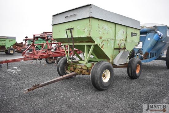 Parker 350 Bushel Gravity Wagon