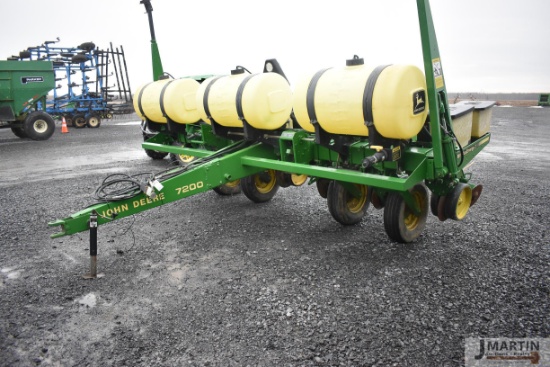 JD 7200 Max E merge 2 Corn Planter