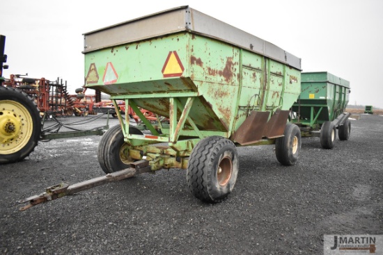 Parker 400bu gravity wagon