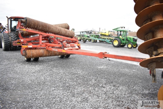 Krause 4400 36' x-fold packer