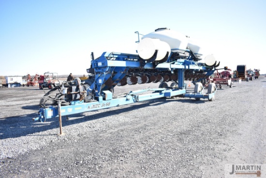 Kinze 3660 16 row planter