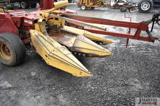 NH 824 2 row corn head