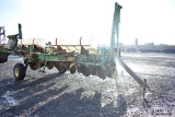 JD 7000 8 row planter