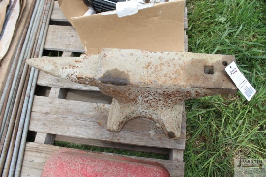 Large anvil