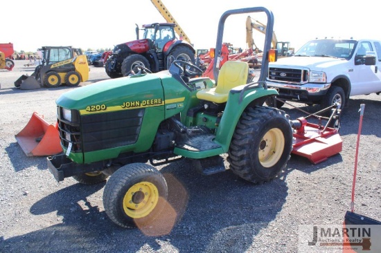 JD 4200 tractor