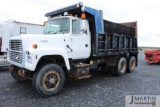 1995 Ford L8000 truck