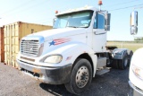 2002 Freightliner Columbia 120 road tractor