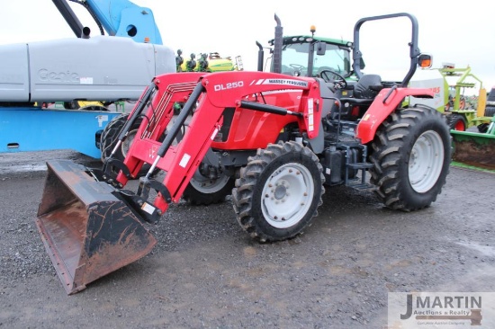 MF 4608 tractor w/ DL250 tractor