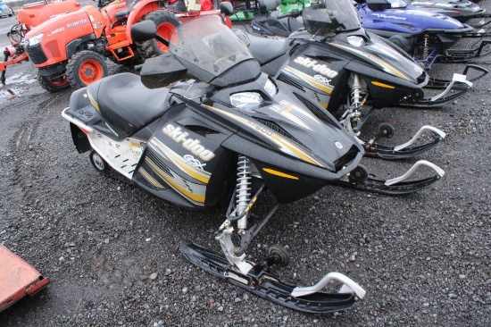 2005 Skidoo GSX ( E) Limited 600HD SDI snowmobile