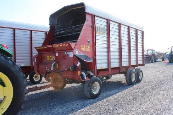 H&S HD twin auger forage wagon