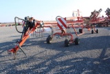 Kuhn CR9032 double rotary rake