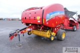 NH Roll-belt 550 round baler