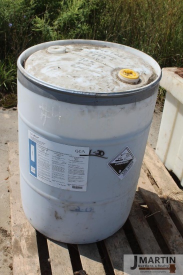 55Gal barrel containing Pioneer soybean seed