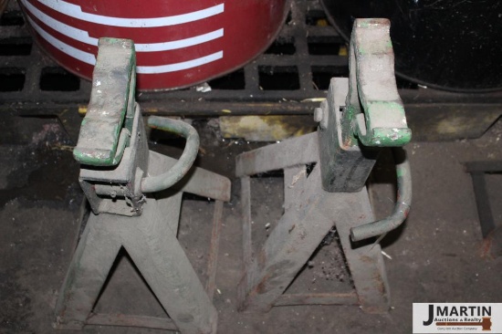 Pair of large heavy jack stands