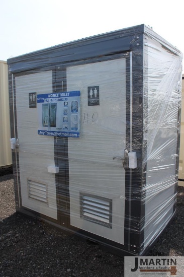 Bastone 2-stall mobile toilet