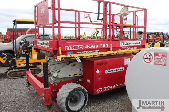 2014 Mec 4069 ERT scissor lift