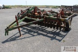 Glencoe 9 shank soil saver chisel plow