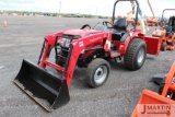 2019 Mahindra 1526 tractor w/ loader