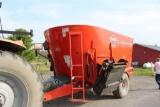 2021 Kuhn Knight Vertical Maxx VT 168 GII twin screw mixer wagon