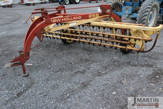 NH 258 hay rake