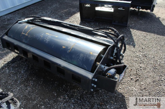 Wolverine 60" hyd skid mount vibratory roller