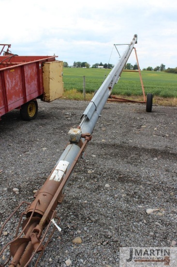 Hutchinson 8''x45' grain elevator