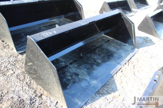 Kivel 84'' high capacity skid mount material bucket