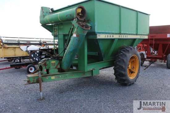 JD 1210A 400bu grain buggy