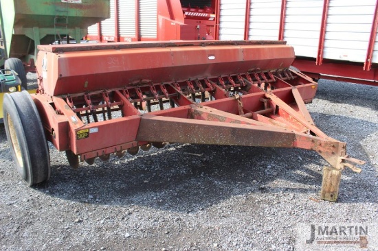 Int 510 12' grain drill