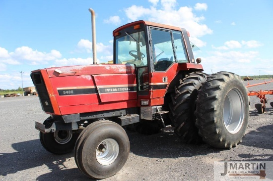 IH 5488 tractor