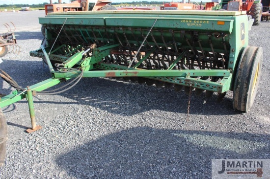 JD 8300 13' grain drill