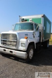 1994 Ford L9000 14' box truck