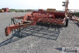 Int 12' planter w/ Unverferth front mount cultiplanter II pre till att