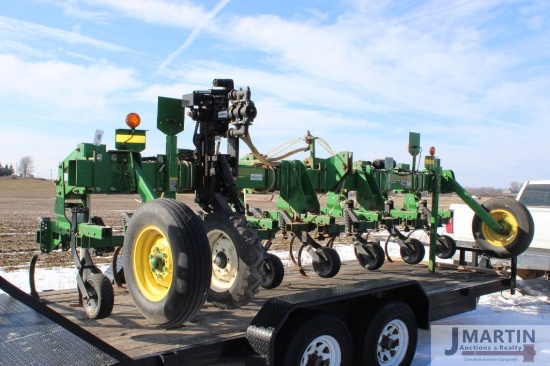 JD 856 6 row cultivator