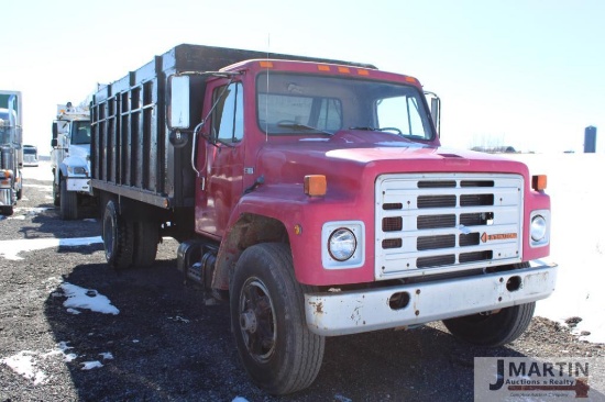 1988 Int S1700 dump truck