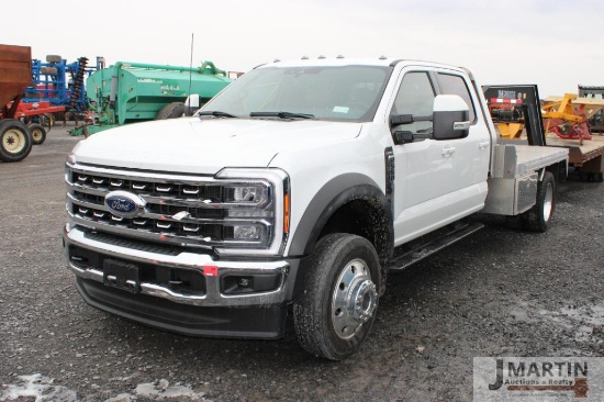 2023 Ford F550 Lariat dually pickup truck