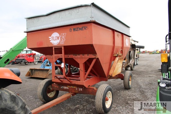 EZ Flow 300bu gravity wagon