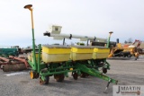 JD 7000 6 row planter
