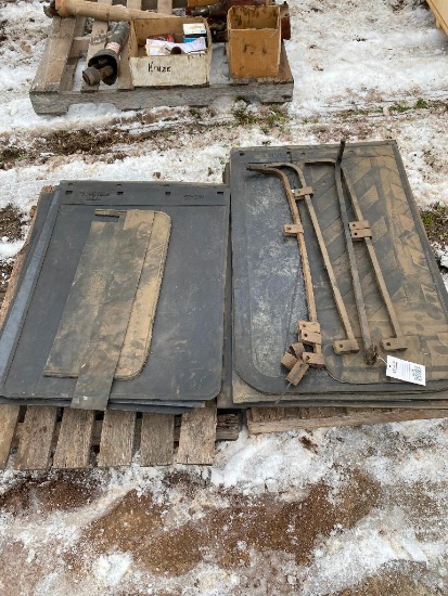 14 new rubber 30? & 8 new plastic 30? Truck Mudflaps