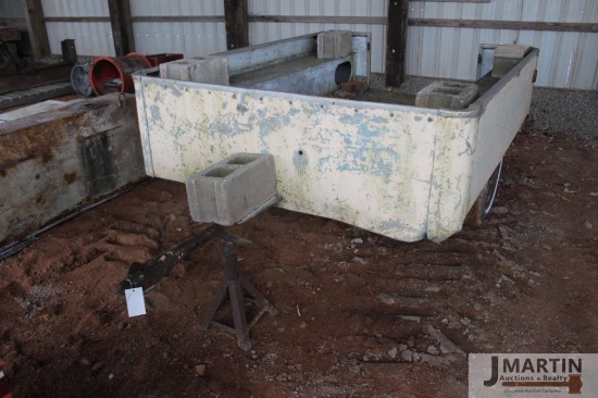 6? x 7? antique aluminum trailer