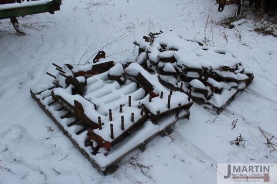 Lot of chisel springs & axles