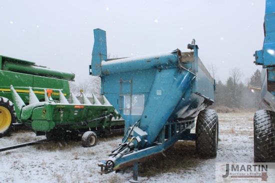 Kinze 400...grain cart